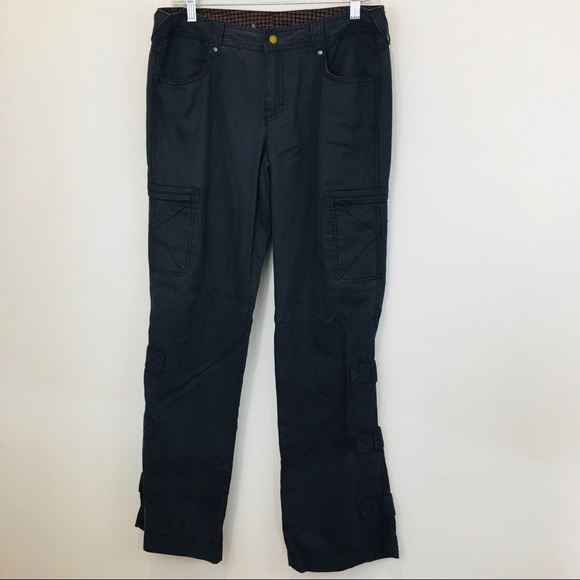Athleta Pants - Athleta cargo pants size 8